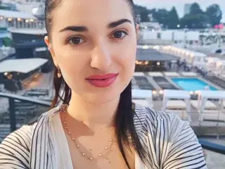 Streamate Sex Cam of Meri_Gold