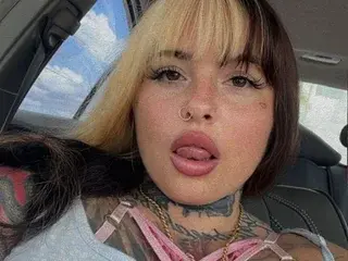 Streamate Live Sex of HoneyDripsOnYou