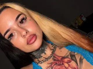 Streamate Live Sex of HoneyDripsOnYou