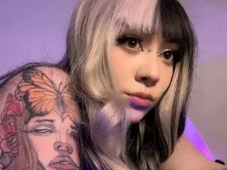 Streamate Free Porn Cam of Maki_Uzui26