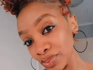 Streamate Adult Video Chat of YummyMiaC