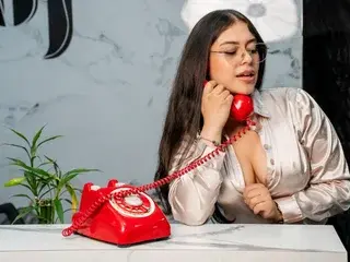 Streamate Live Porn of NiicolleW