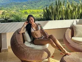 Streamate Live Sex Cam of MartinaRiveraa