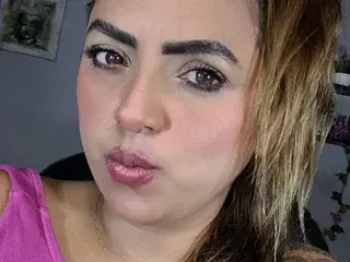 Streamate Free Live Porn of AbigailSexy19