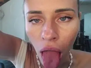 Streamate Watch Live Sex Cams of HolyPassion
