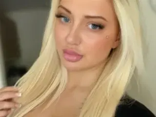 Streamate Live Sex Cam of Babybrandiii