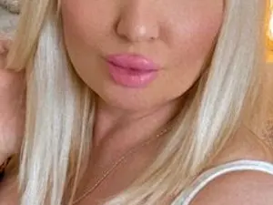 Streamate Sex Chat of TenderLora