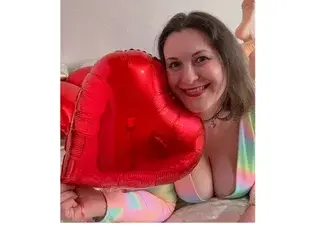 Streamate Sex Cam of EmiliSquirt69