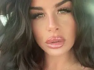 Streamate Live Porn of Naughty_Crystal