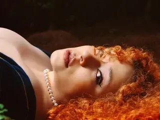 Streamate Live Sex Cam of IsadiaRousso