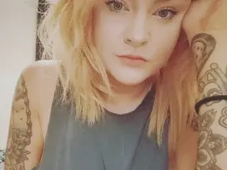 Streamate Private Sex Chat of TattooedHousewife