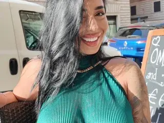 Streamate Adult Webcams of AARISS