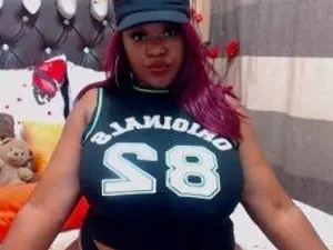 Streamate Adult Webcams of BrownBustyBoobsx