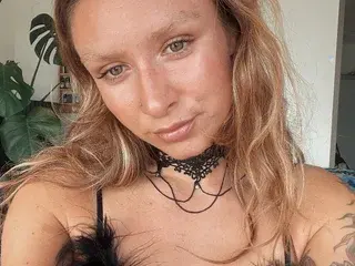 Streamate Live Sex Cam of DaisyBlaze