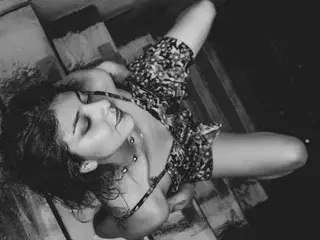 Streamate Nude Webcam of Ely19