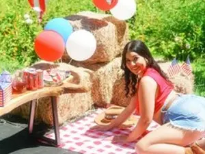 Streamate Live Sex Cam of EmmilyKhan