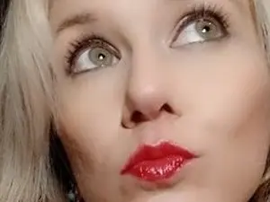 Streamate Live Sex Cam of RhondaRavishing