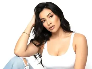 Streamate Nude Webcam of Manuela_Garcia19