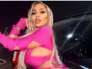 Streamate Live Sex Cam of BlancheLuxee