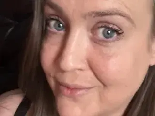 Streamate Live Sex Cam of SuzyJohnston