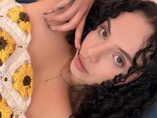 Streamate Live Sex Cam of AlanaBianco