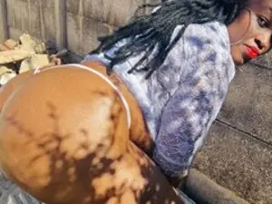 Streamate Free Live Porn of DollarBooty