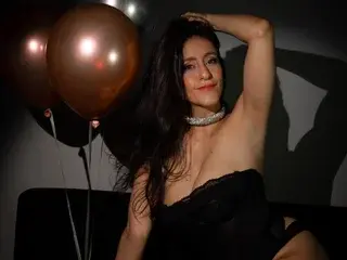 Streamate Nude Webcam of LaurentMilf