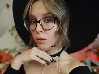 Streamate Free Live Porn of Magical_Fox