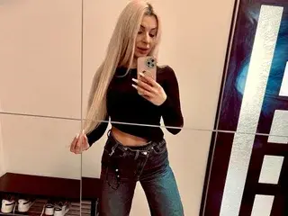 Streamate Nude Webcam of GoldenSinn