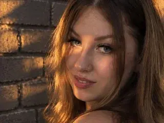 Streamate Nude Webcam of Luna_Gaze
