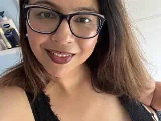 Streamate Private Sex Chat of Zarah_Housewife