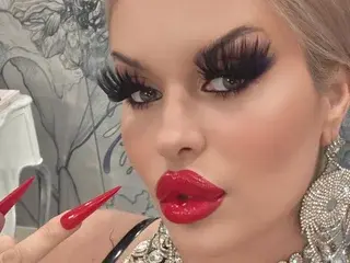 Streamate Private Sex Chat of DiamondDollXX