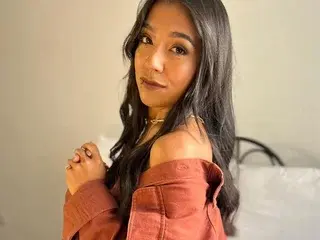 Streamate Free Porn Cam of SamyVega18