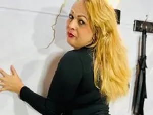 Streamate Private Sex Chat of SophieYellow