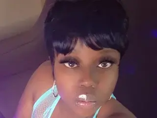 Streamate Live Porn of SwtCandee4u