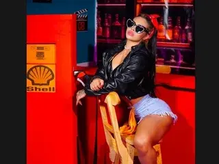 Streamate Best live sex cam show of Dahiana_Ross