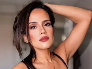 Streamate Free Live Porn of MiaNoir_X