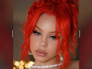 Streamate Watch Live Sex Cams of kyralaced