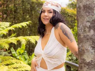 Streamate Adult Video Chat of CamilaParkerXX22