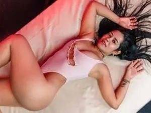 Streamate Nude Webcam of kattylorenzz