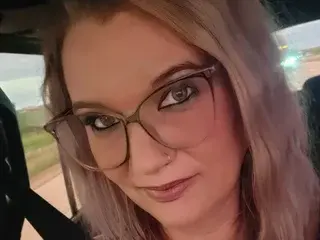 Streamate Adult Webcams of NinaNicoleRoyale