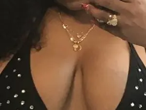 Streamate Adult Webcams of BrownRound21