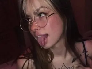 Streamate Nude Webcam of TinytittieXX