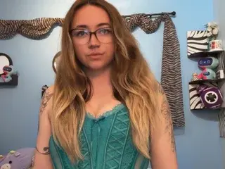 Streamate Free Live Porn of SkyJonesXO