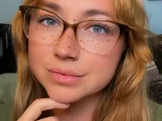 Streamate Free Live Porn of SkyJonesXO