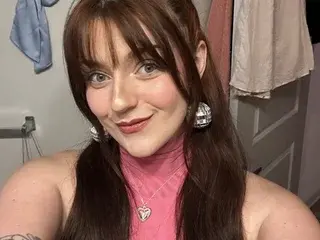 Streamate Live Sex Cam of DitzyLilDaisy