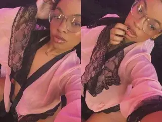 Streamate Free Live Porn of YazminJenner