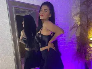 Streamate Live Sex Cam of AISHACAMBELL0