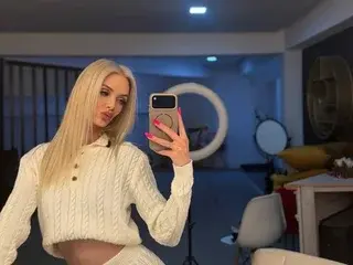 Streamate Watch Live Sex Cams of SkinnyNatty