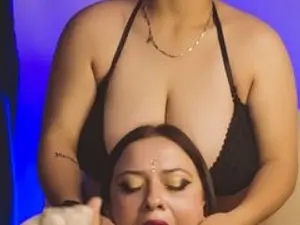Streamate Adult Webcam of miaandmolly